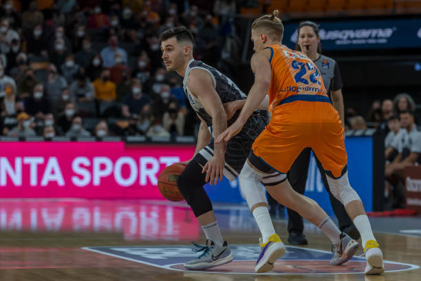 条款高达一 条款高达一