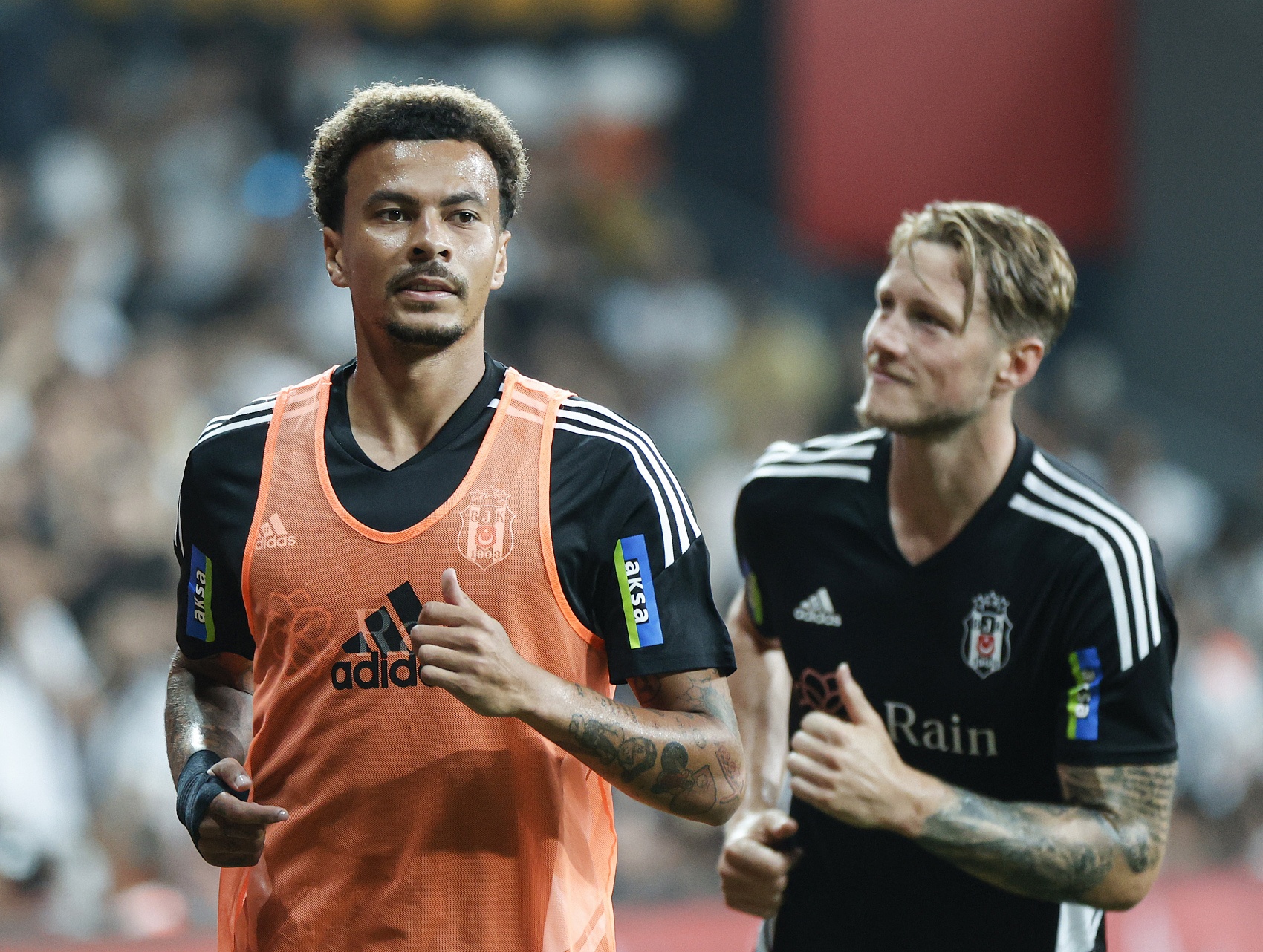 于某个球员 于某个球员